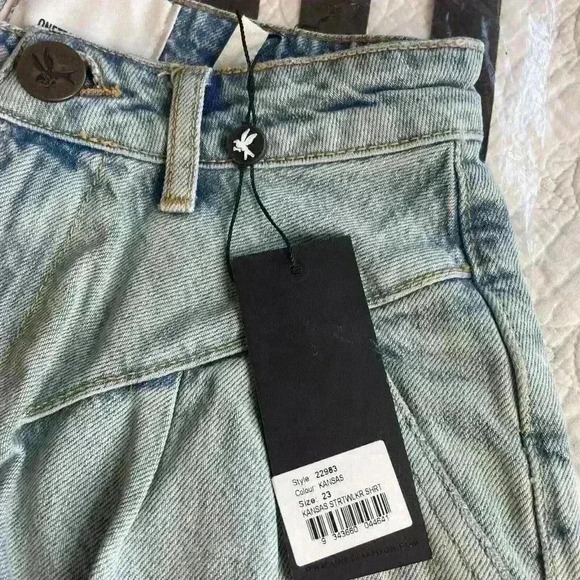 One Teaspoon High Waisted Shorts, Denim Shorts, Light Wash Shorts, Womens 23 - Picture 3 of 7